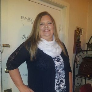 Meet your Posher, Annette